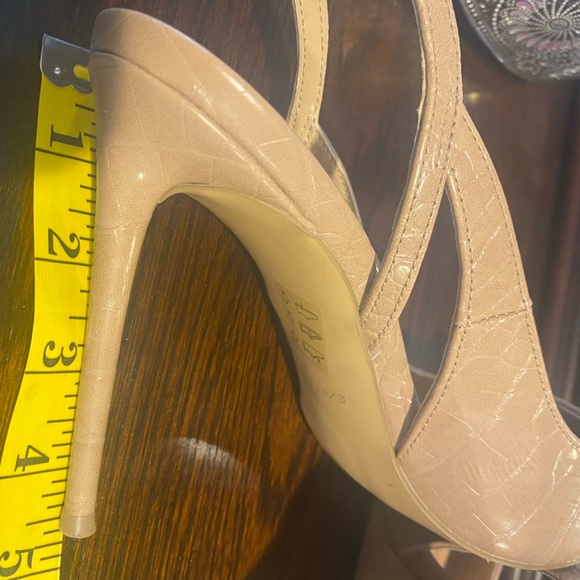 Express Croc Pattern Sling Back Heels - Picture 3 of 8